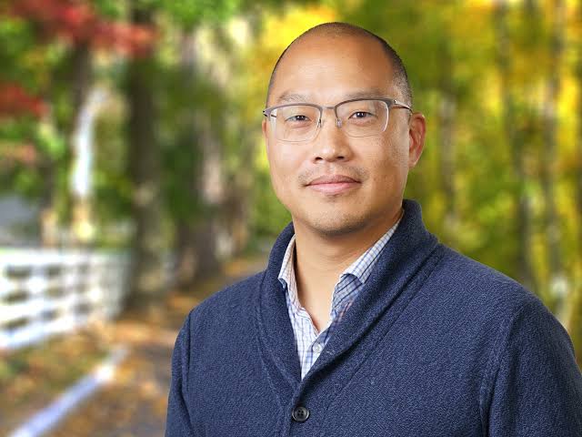 Peter Koo headshot